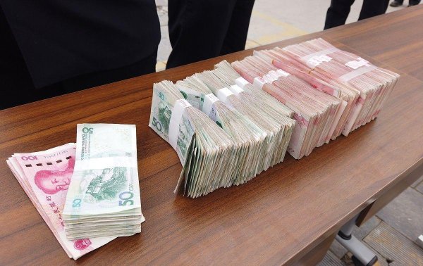 新股配资服务官网 老银行人忠告：家里现金别放这3个地方，不是迷信，放错等于送钱